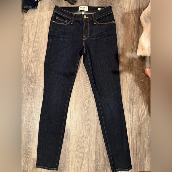 Frame Denim Denim - EUC Frame Denim Le skinny de Jeanne jeans 27